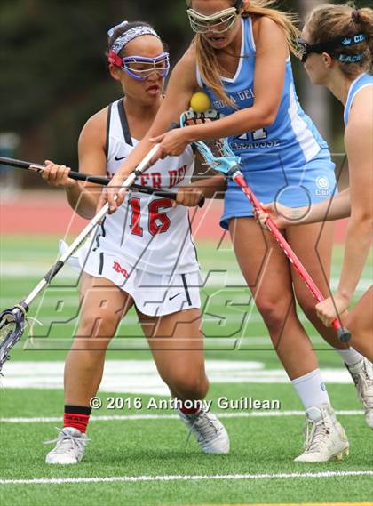 Thumbnail 1 in Corona Del Mar vs. Mater Dei (CIF OC Semifinal) photogallery.