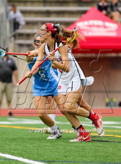 Thumbnail 2 in Corona Del Mar vs. Mater Dei (CIF OC Semifinal) photogallery.