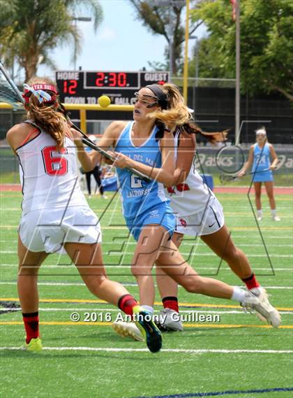 Thumbnail 3 in Corona Del Mar vs. Mater Dei (CIF OC Semifinal) photogallery.