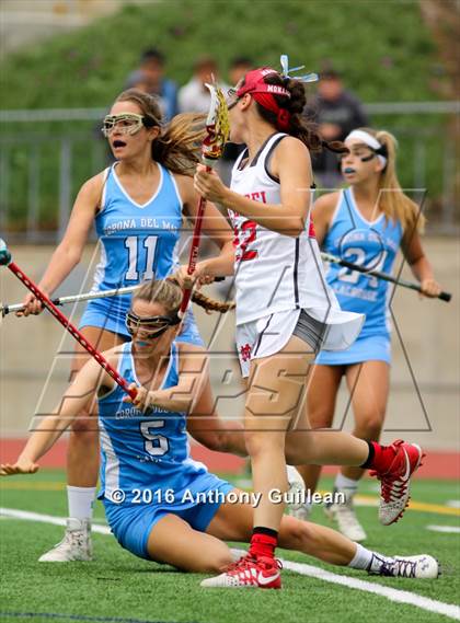 Thumbnail 3 in Corona Del Mar vs. Mater Dei (CIF OC Semifinal) photogallery.