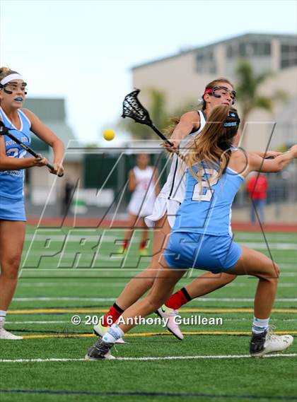 Thumbnail 3 in Corona Del Mar vs. Mater Dei (CIF OC Semifinal) photogallery.