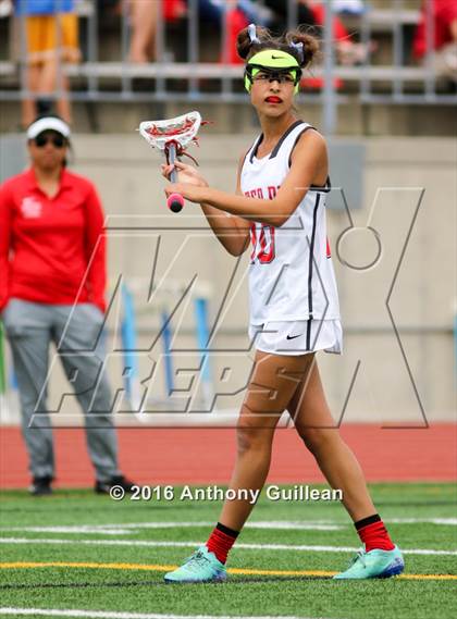 Thumbnail 2 in Corona Del Mar vs. Mater Dei (CIF OC Semifinal) photogallery.
