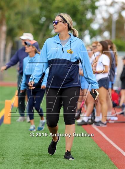 Thumbnail 3 in Corona Del Mar vs. Mater Dei (CIF OC Semifinal) photogallery.