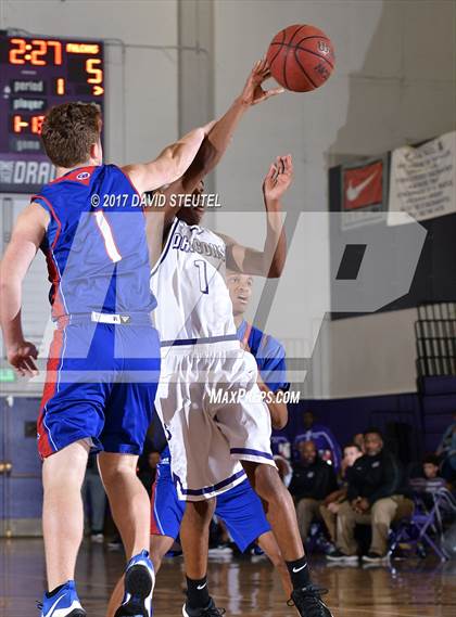 Thumbnail 2 in Christian Brothers vs. Sacramento (St. Hope Elite Classic) photogallery.