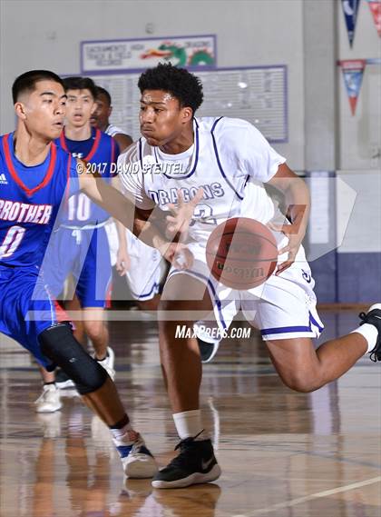 Thumbnail 2 in Christian Brothers vs. Sacramento (St. Hope Elite Classic) photogallery.