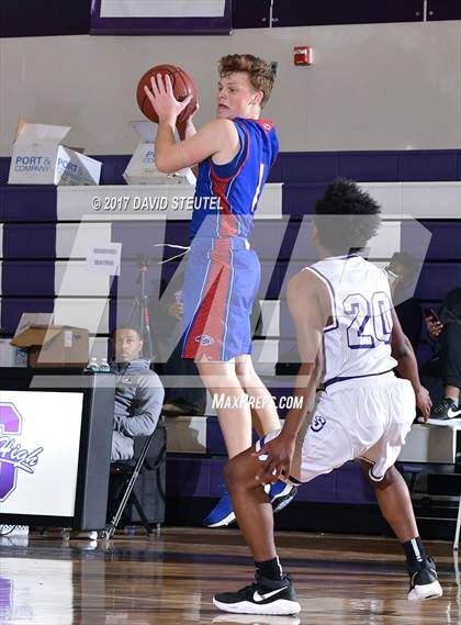 Thumbnail 1 in Christian Brothers vs. Sacramento (St. Hope Elite Classic) photogallery.