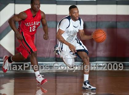 Thumbnail 1 in Huntington vs. Bellaire  (McDonalds Texas Invitational) photogallery.