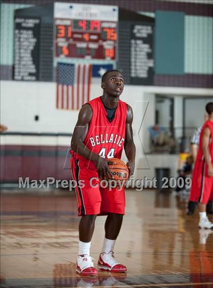 Thumbnail 1 in Huntington vs. Bellaire  (McDonalds Texas Invitational) photogallery.