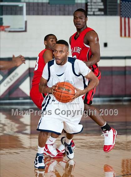 Thumbnail 3 in Huntington vs. Bellaire  (McDonalds Texas Invitational) photogallery.