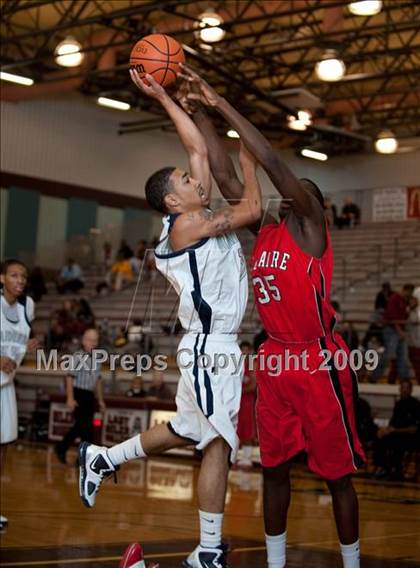 Thumbnail 1 in Huntington vs. Bellaire  (McDonalds Texas Invitational) photogallery.