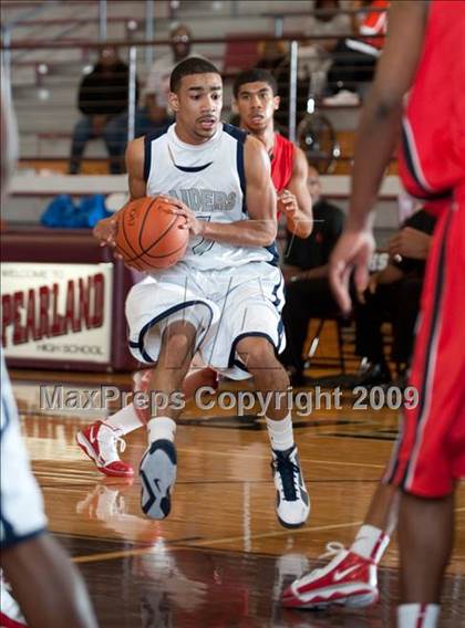 Thumbnail 1 in Huntington vs. Bellaire  (McDonalds Texas Invitational) photogallery.