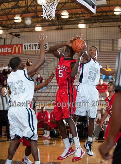 Thumbnail 2 in Huntington vs. Bellaire  (McDonalds Texas Invitational) photogallery.