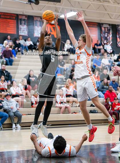 Thumbnail 3 in Ledford @ North Davidson photogallery.