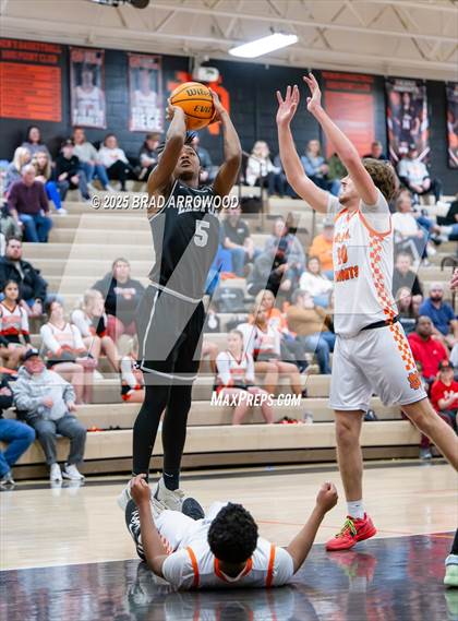 Thumbnail 2 in Ledford @ North Davidson photogallery.