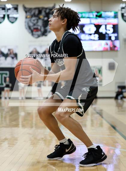 Thumbnail 1 in Lincoln Southwest @ Millard West photogallery.
