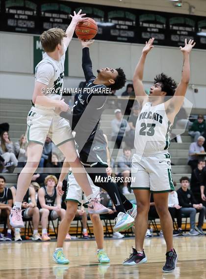 Thumbnail 1 in Lincoln Southwest @ Millard West photogallery.