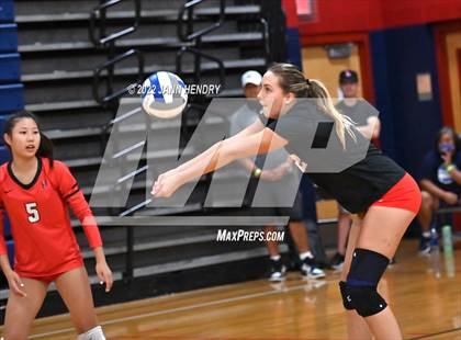 Thumbnail 3 in Harvard-Westlake vs .Kamehameha Hawai'i (Durango Fall Classic) photogallery.