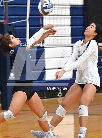 Thumbnail 3 in Harvard-Westlake vs .Kamehameha Hawai'i (Durango Fall Classic) photogallery.