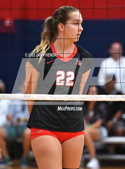Thumbnail 2 in Harvard-Westlake vs .Kamehameha Hawai'i (Durango Fall Classic) photogallery.