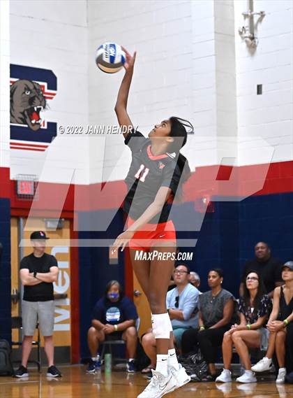 Thumbnail 2 in Harvard-Westlake vs .Kamehameha Hawai'i (Durango Fall Classic) photogallery.