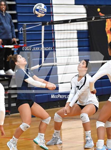 Thumbnail 2 in Harvard-Westlake vs .Kamehameha Hawai'i (Durango Fall Classic) photogallery.