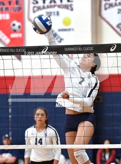 Thumbnail 3 in Harvard-Westlake vs .Kamehameha Hawai'i (Durango Fall Classic) photogallery.