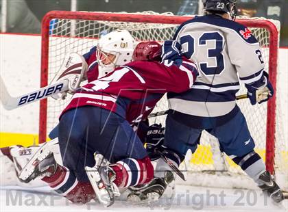 Thumbnail 1 in Kent School vs. Avon Old Farms (Avon Old Farms Christmas Classic) photogallery.