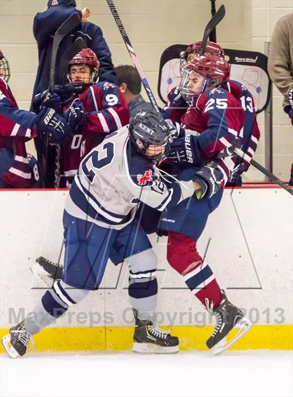 Thumbnail 1 in Kent School vs. Avon Old Farms (Avon Old Farms Christmas Classic) photogallery.