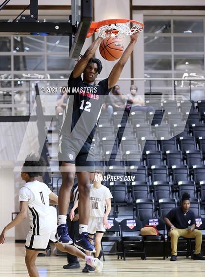 Thumbnail 2 in Rock Hill vs Liberty Heights (Battle at The Rock, Rock Hill, SC) photogallery.