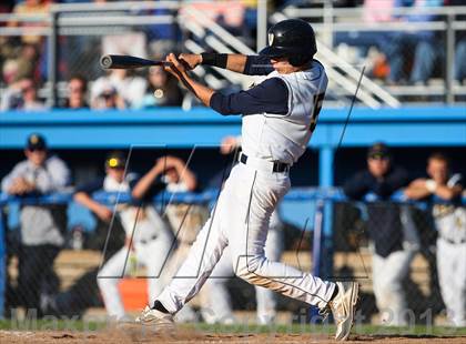 Thumbnail 3 in Victor vs. Fairport (Section 5 Class AAA/AA Crossover) photogallery.