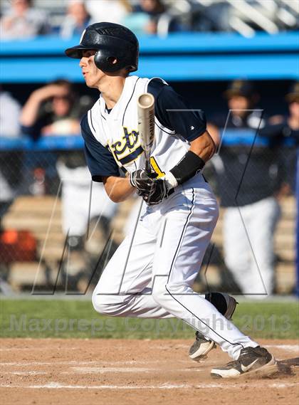 Thumbnail 1 in Victor vs. Fairport (Section 5 Class AAA/AA Crossover) photogallery.