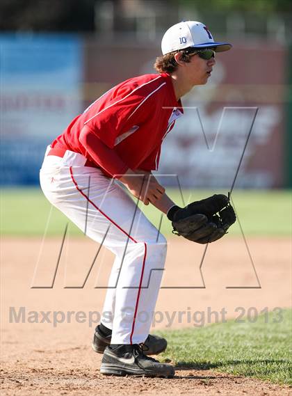Thumbnail 1 in Victor vs. Fairport (Section 5 Class AAA/AA Crossover) photogallery.