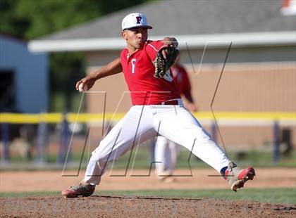 Thumbnail 3 in Victor vs. Fairport (Section 5 Class AAA/AA Crossover) photogallery.