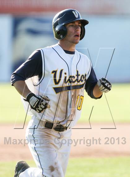 Thumbnail 2 in Victor vs. Fairport (Section 5 Class AAA/AA Crossover) photogallery.