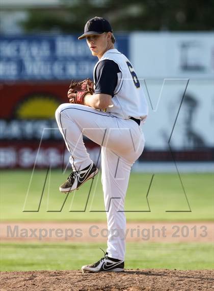 Thumbnail 2 in Victor vs. Fairport (Section 5 Class AAA/AA Crossover) photogallery.