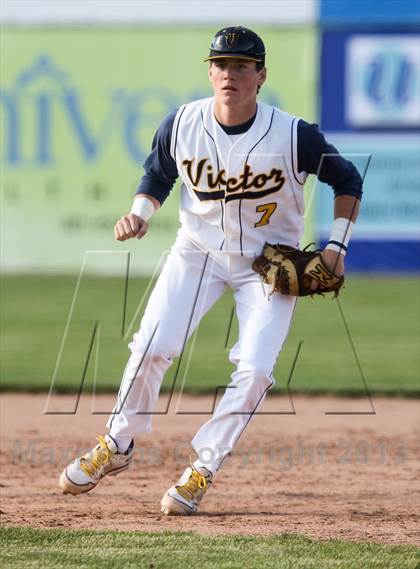 Thumbnail 2 in Victor vs. Fairport (Section 5 Class AAA/AA Crossover) photogallery.