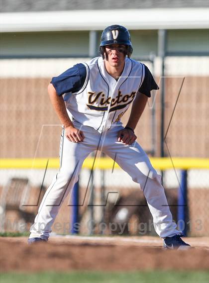 Thumbnail 1 in Victor vs. Fairport (Section 5 Class AAA/AA Crossover) photogallery.
