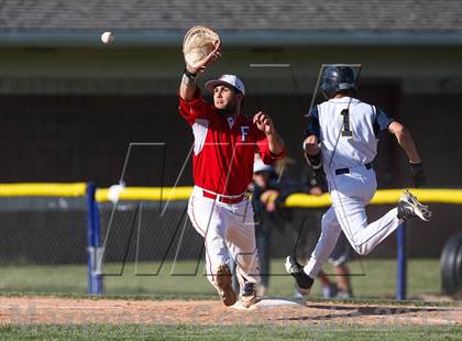 Thumbnail 2 in Victor vs. Fairport (Section 5 Class AAA/AA Crossover) photogallery.