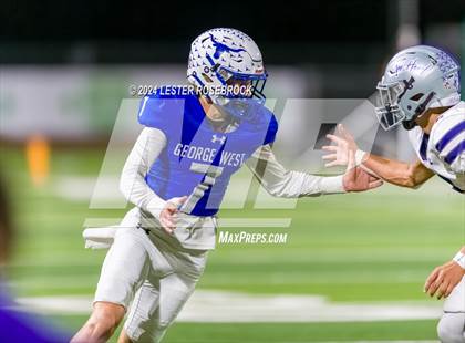 Thumbnail 2 in Stockdale @ George West (UIL 3A Division 2 Bi-District Playoffs) photogallery.
