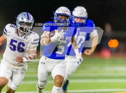 Thumbnail 3 in Stockdale @ George West (UIL 3A Division 2 Bi-District Playoffs) photogallery.