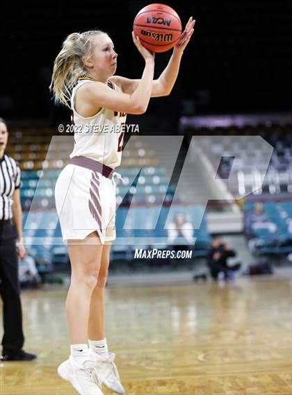 Thumbnail 1 in Mead vs Windsor (CHSAA 4A Final Four) photogallery.