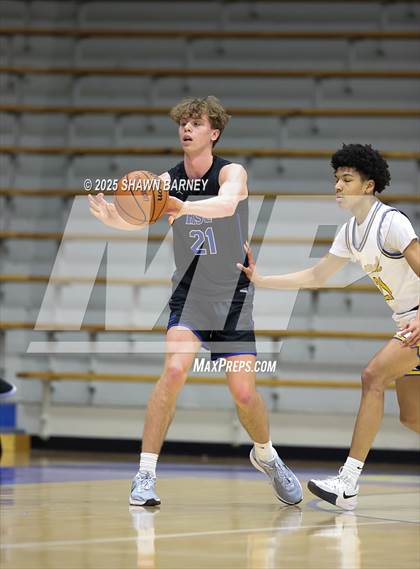 Thumbnail 2 in Hamilton Southeastern @ Carmel photogallery.