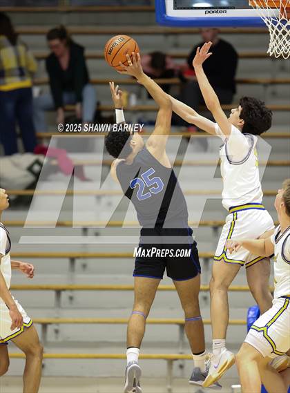 Thumbnail 3 in Hamilton Southeastern @ Carmel photogallery.