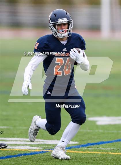 Thumbnail 2 in Stanwood vs Eastside Catholic photogallery.