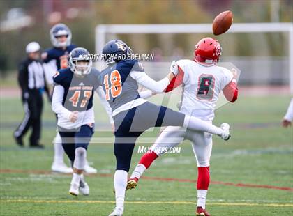 Thumbnail 2 in Stanwood vs Eastside Catholic photogallery.