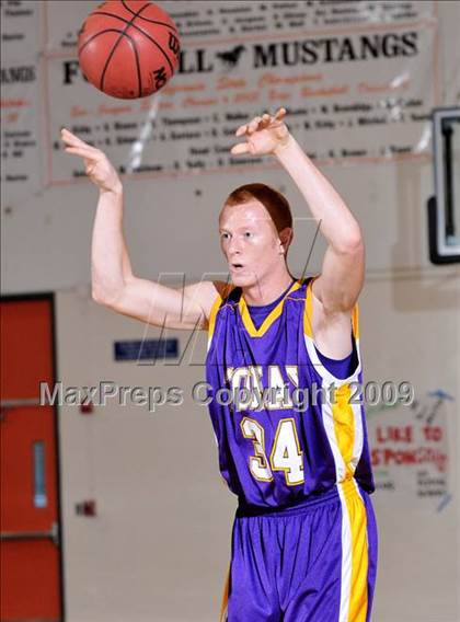 Thumbnail 1 in Tokay vs. Whitney (Hoops 4 Human Fund) photogallery.
