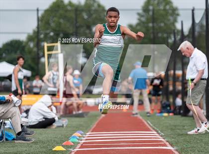 Thumbnail 2 in Suffolk County Championship photogallery.