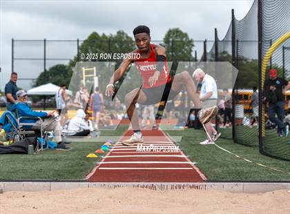 Thumbnail 3 in Suffolk County Championship photogallery.