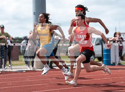Thumbnail 2 in Suffolk County Championship photogallery.
