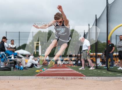 Thumbnail 2 in Suffolk County Championship photogallery.